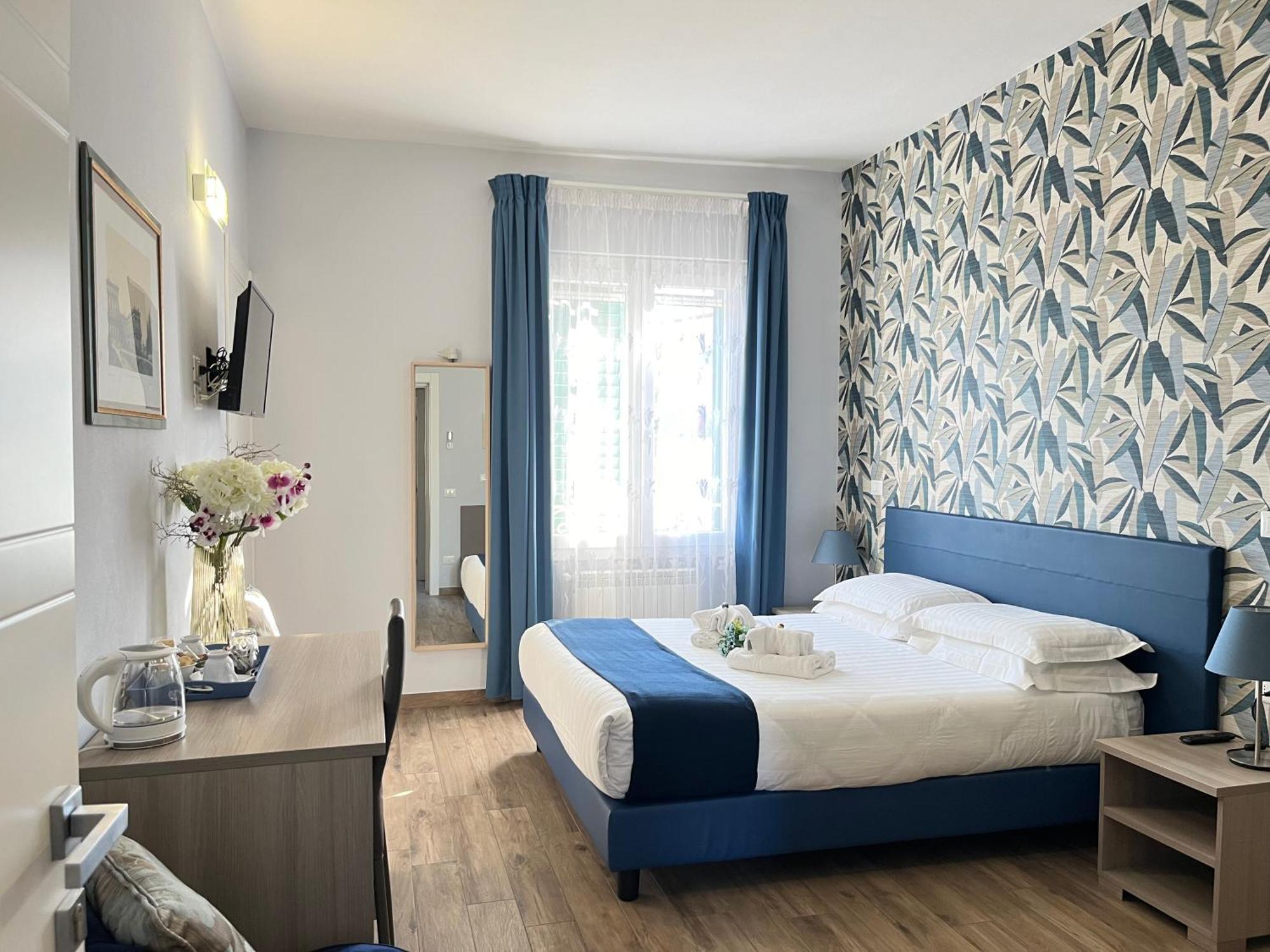 Porta Alla Croce Guest House Florence Exterior photo